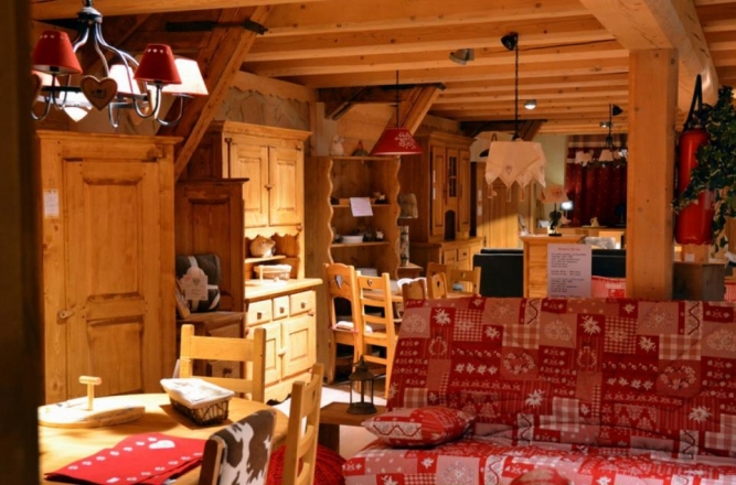 Magasin de meubles de montage en Haute-Savoie